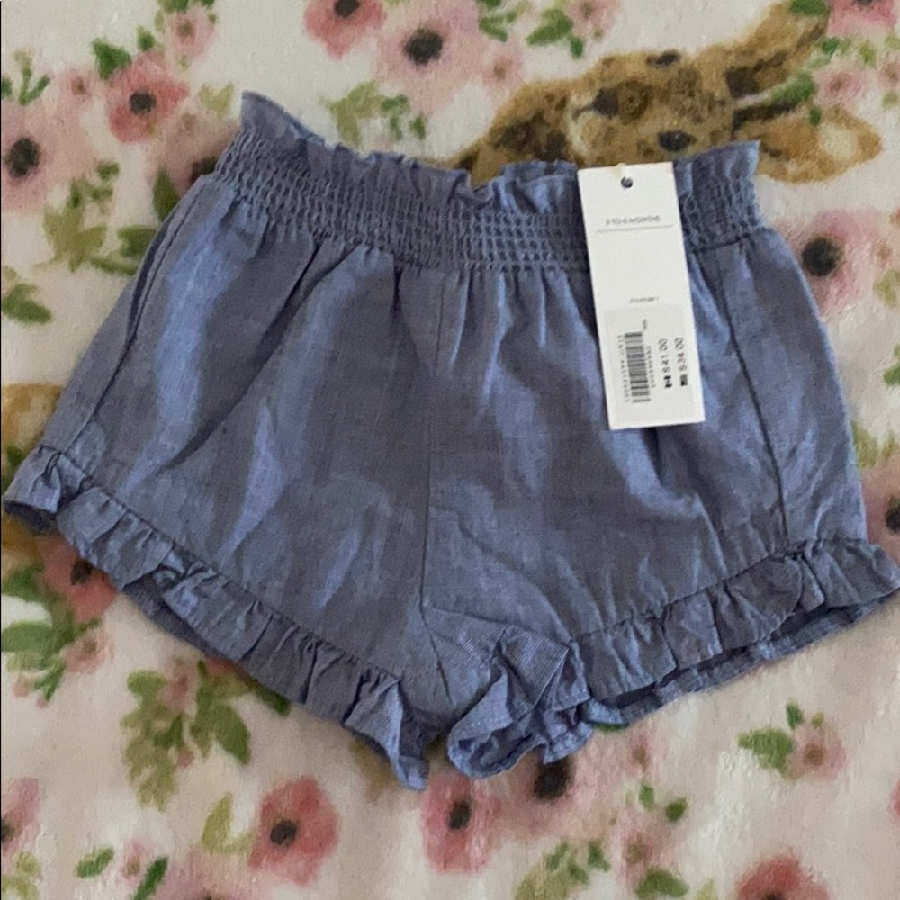 Super cute shorts by Janie and jack